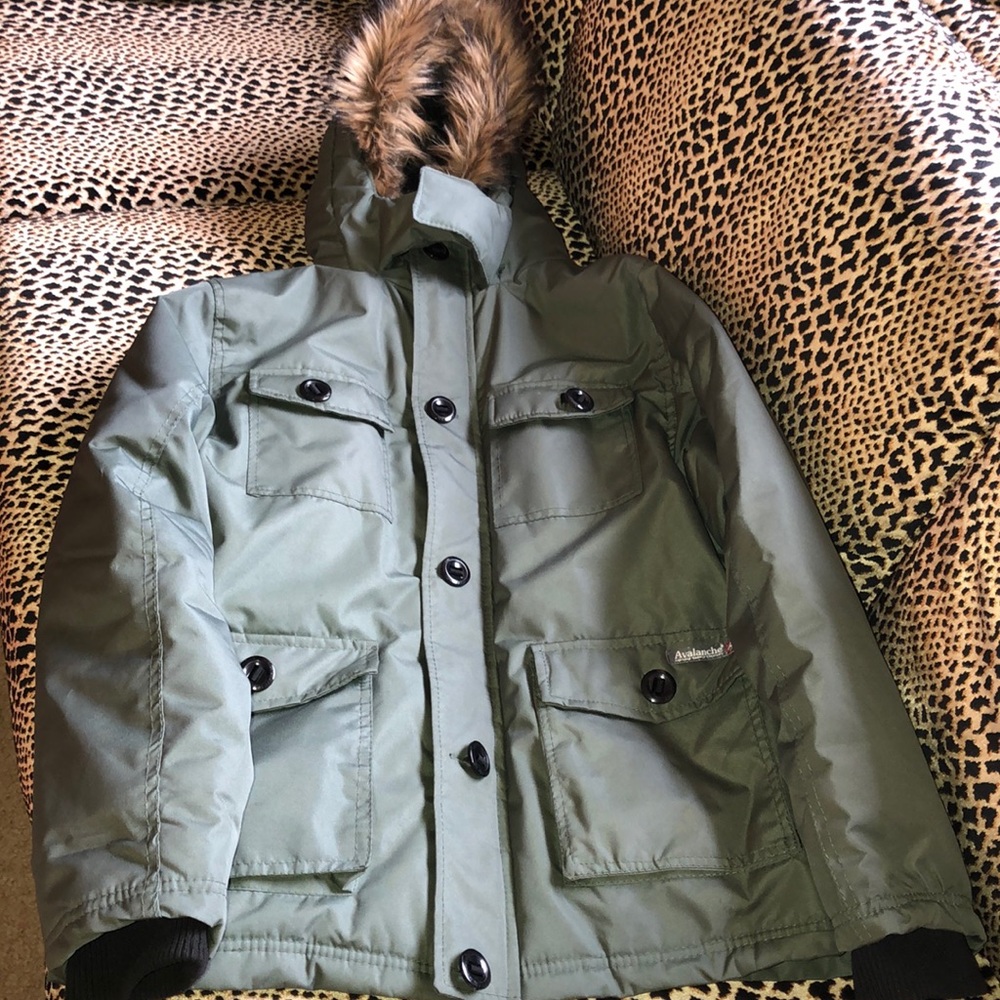 Olive green water resistant winter parka XL